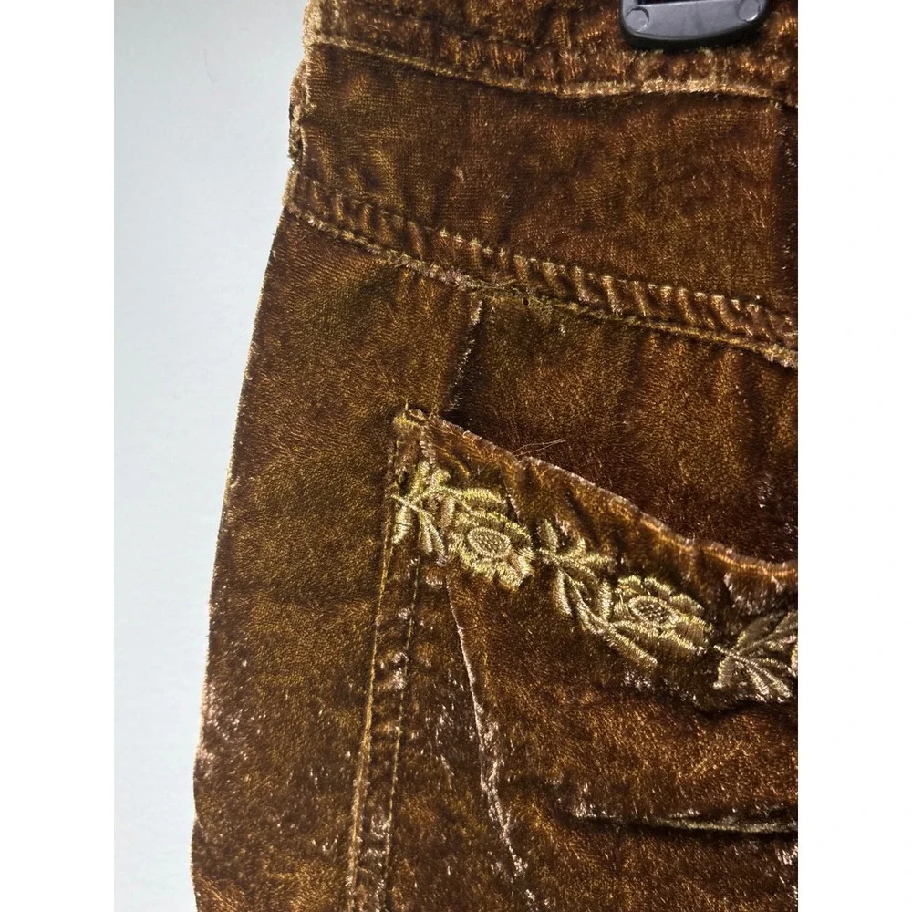 Free People Vintage Green Velvet Embroidered Boho Shorts Festival Floral Rare 10